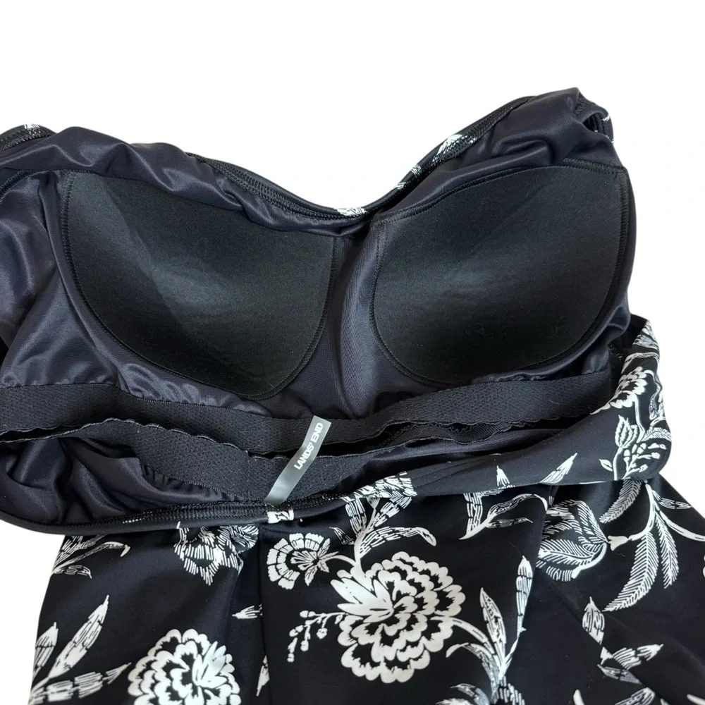 Lands’ End Black White Floral One Piece Swimsuit 26W Square Neck Plus
